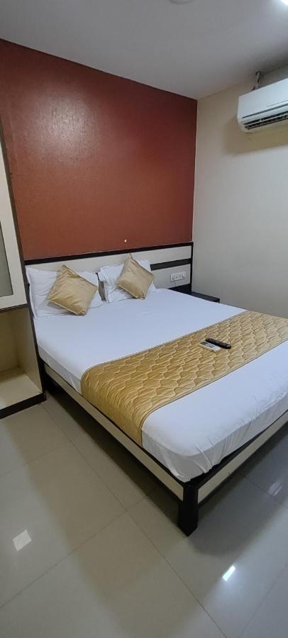 Hotel Minerva Residency - Near Grant Road Railway Station Bombaj Exteriér fotografie